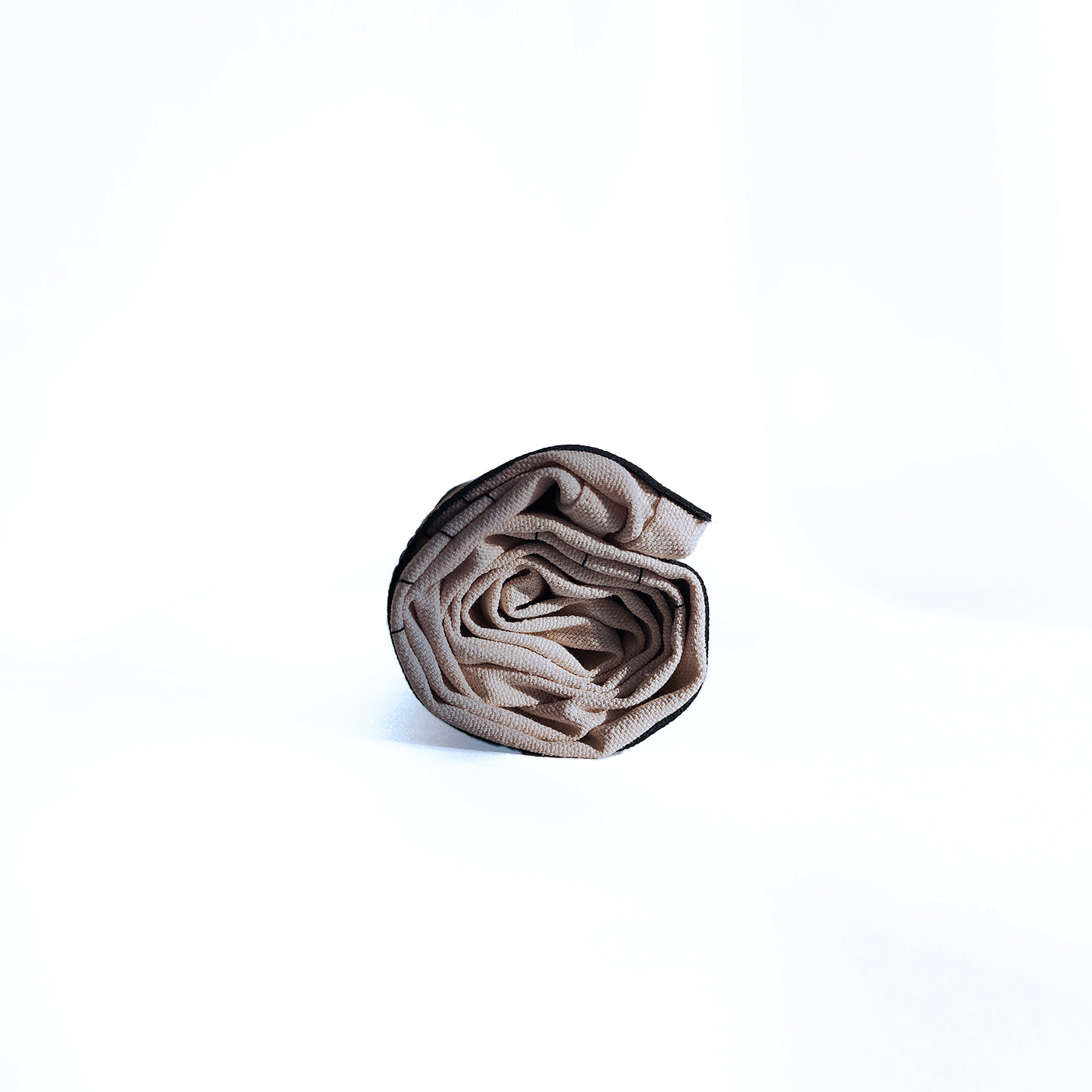 Black & White Roll Up Prayer Mat - سجادة صلاة